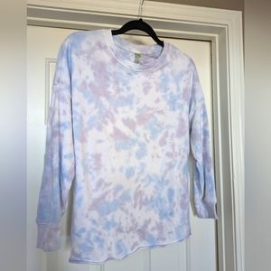Green Tea crew neck Sweatshirt, Tie-dye 💙🤍💜 size M